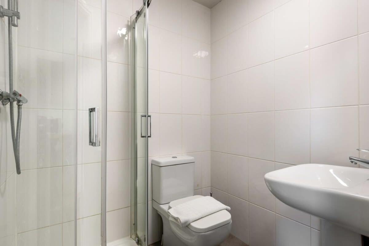 Modern & Bright Budget Studio In Central Doncaster Apartment Exterior foto