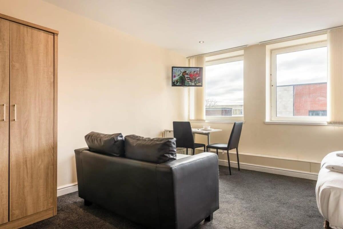 Modern & Bright Budget Studio In Central Doncaster Apartment Exterior foto